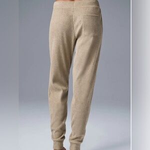 ALO MUSE SWEATPANTS